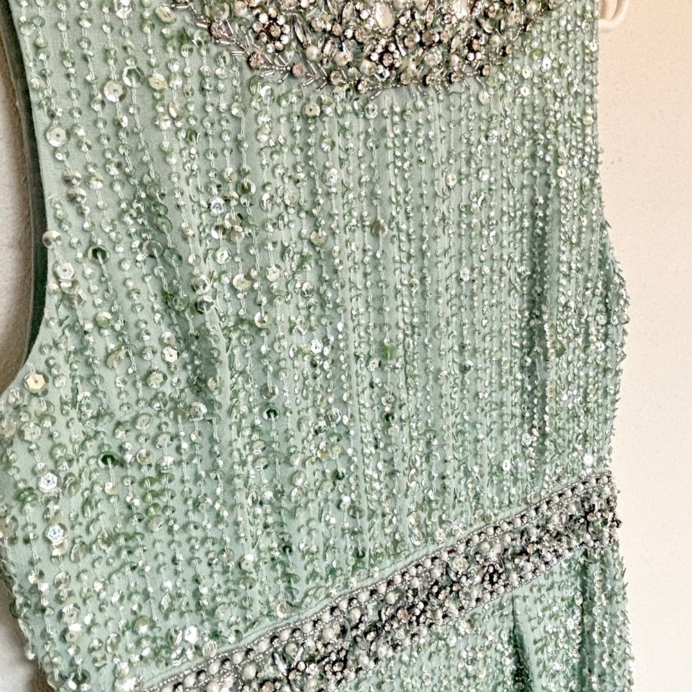 NWT Mac Duggal long mint sequin dress, size 8. 10839